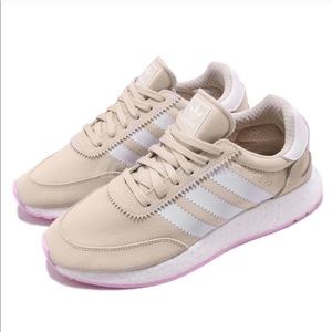 SALE!! NWOT I-5923 / Iniki runner Adidas Sneakers